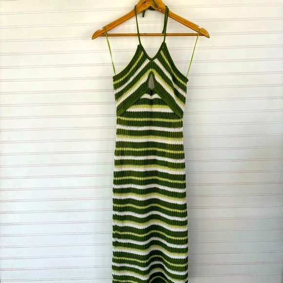 Sincerely Jules Green and White Halter Midi Dress - Picture 1 of 8
